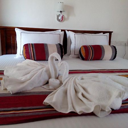 Hotel Moonstone Anuradhapura Kültér fotó