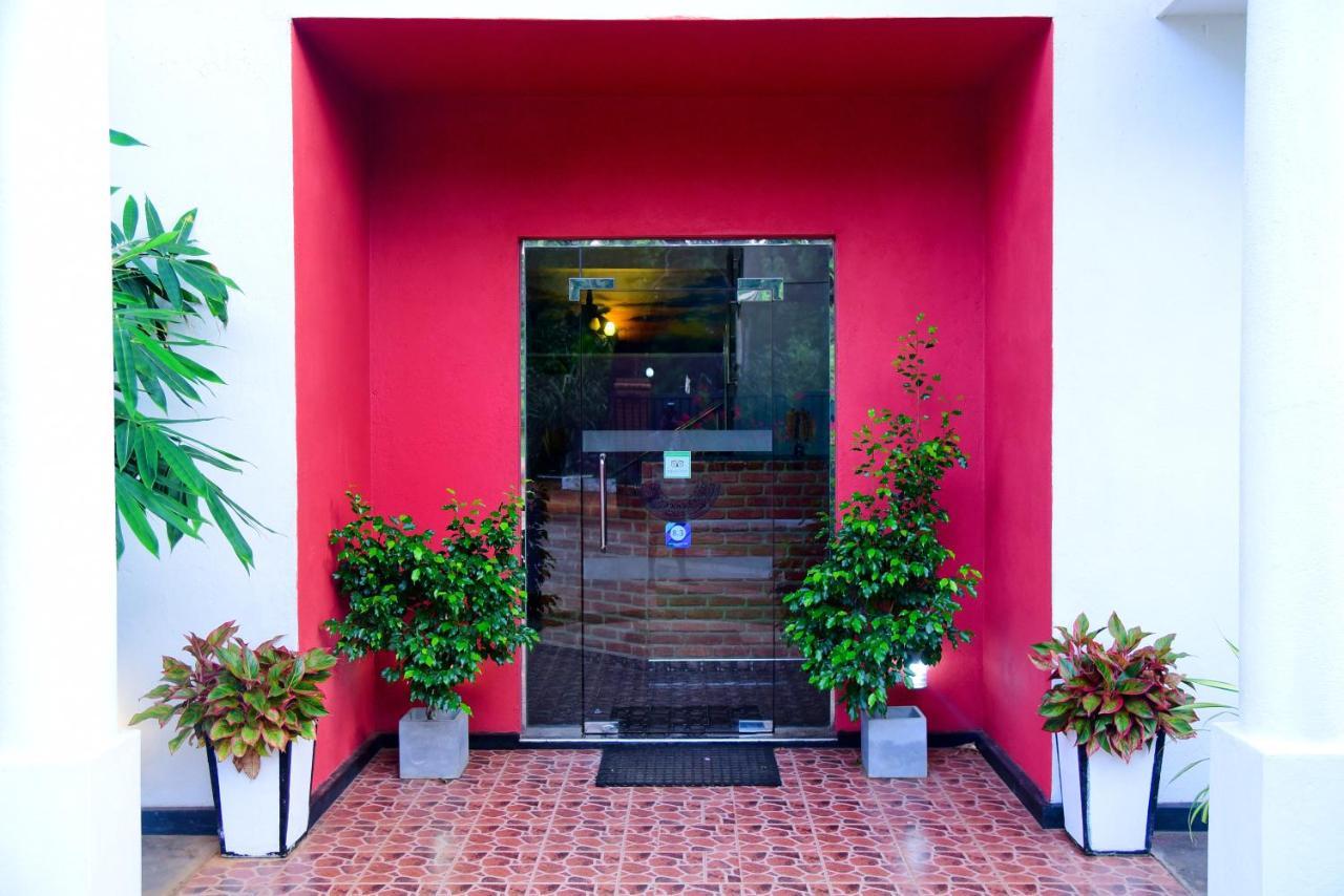 Hotel Moonstone Anuradhapura Kültér fotó
