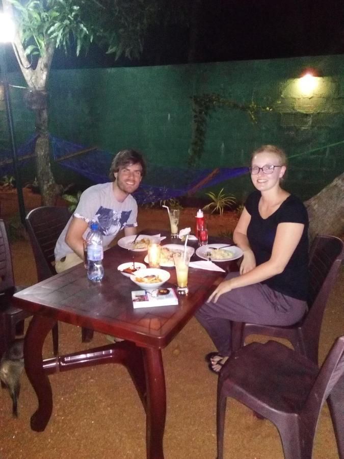 Hotel Moonstone Anuradhapura Kültér fotó