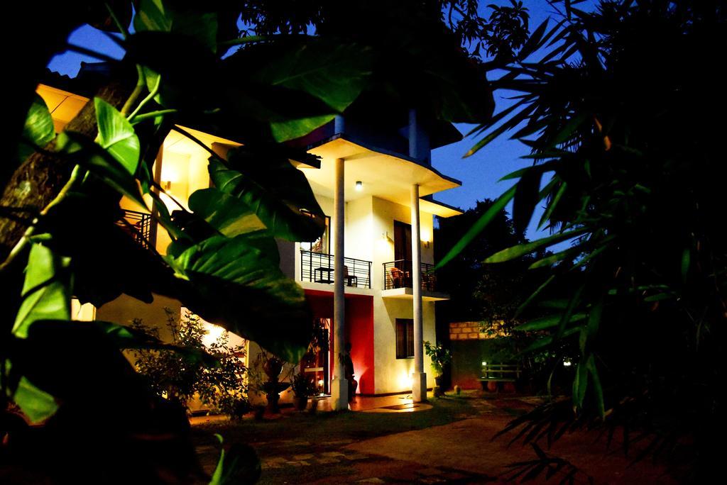 Hotel Moonstone Anuradhapura Kültér fotó