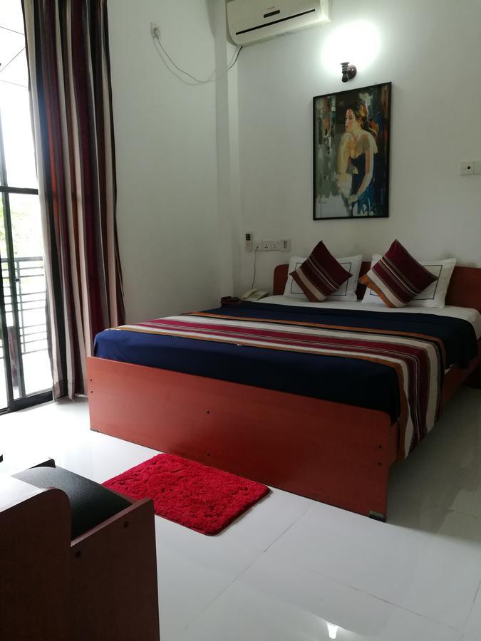 Hotel Moonstone Anuradhapura Kültér fotó